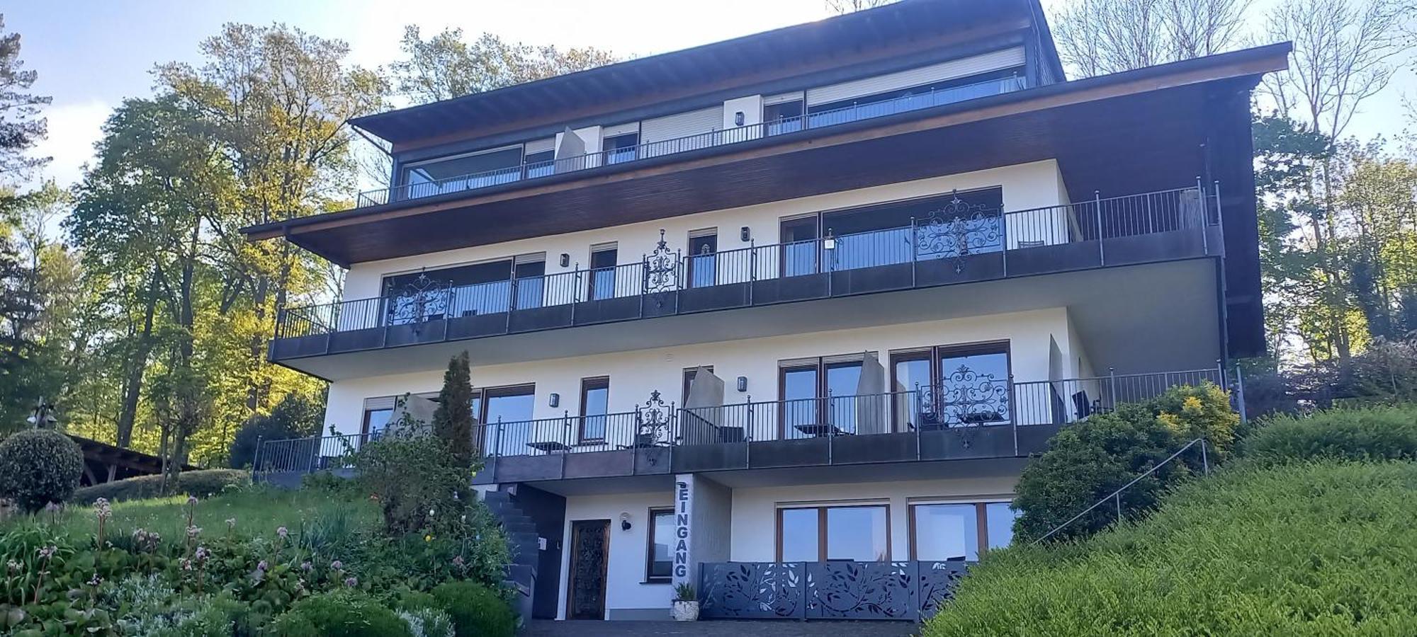 Ferienwohnungen Petrisberg トリーア エクステリア 写真